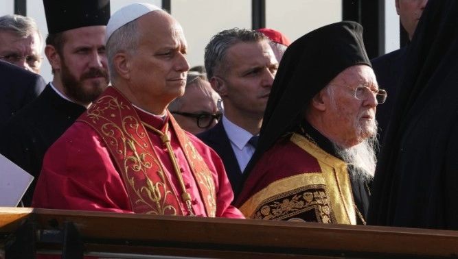 Pope and Patriarch meeting